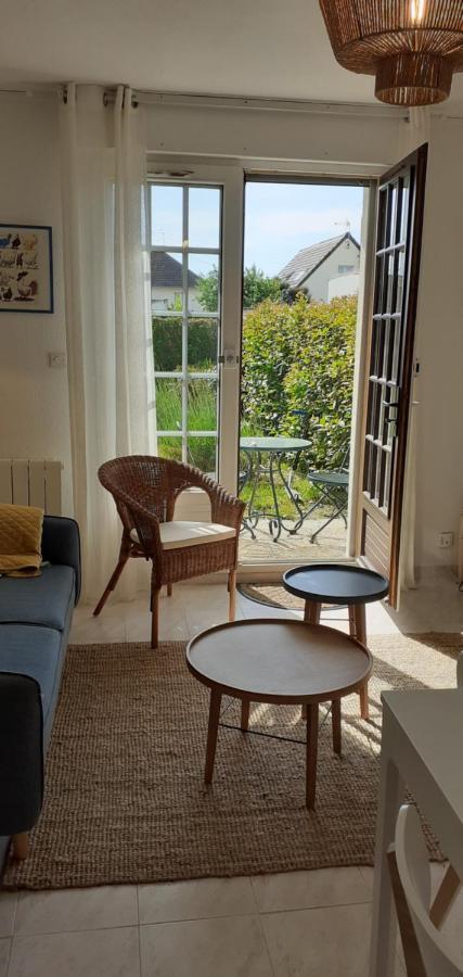 Triplex avec jardinet - wifi - à 400m de la plage Courseulles-sur-Mer Exterior foto