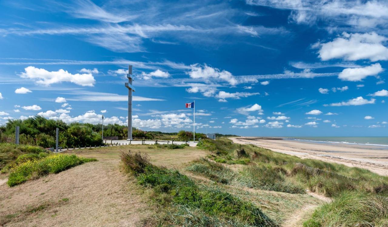 Triplex avec jardinet - wifi - à 400m de la plage Courseulles-sur-Mer Exterior foto