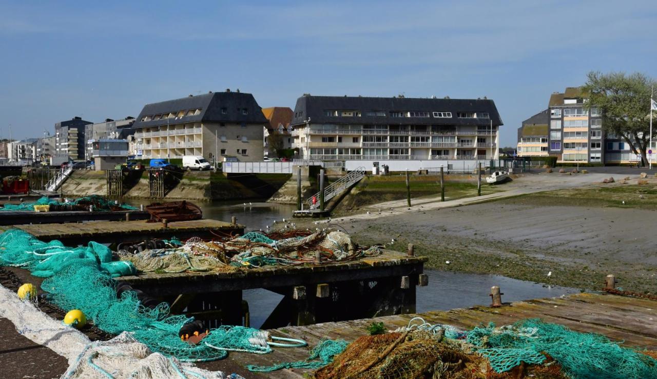 Triplex avec jardinet - wifi - à 400m de la plage Courseulles-sur-Mer Exterior foto